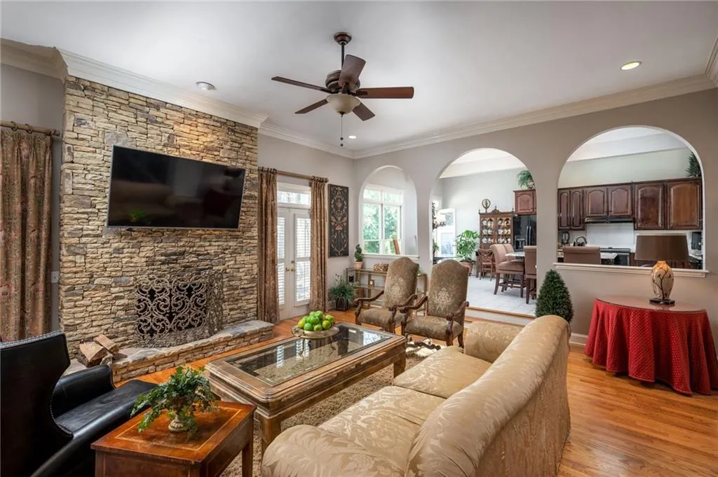 180 Spalding Creek Court, Sandy Springs, Georgia 30350, 5 Bedrooms Bedrooms, ,5 BathroomsBathrooms,Residential,Sold,180 Spalding Creek Court,6988294