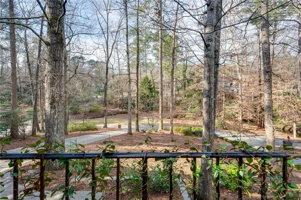 180 Spalding Creek Court, Sandy Springs, Georgia 30350, 5 Bedrooms Bedrooms, ,5 BathroomsBathrooms,Residential,Sold,180 Spalding Creek Court,6988294