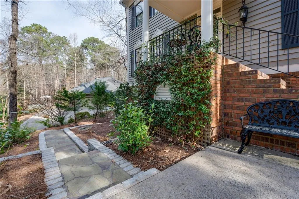 180 Spalding Creek Court, Sandy Springs, Georgia 30350, 5 Bedrooms Bedrooms, ,5 BathroomsBathrooms,Residential,Sold,180 Spalding Creek Court,6988294