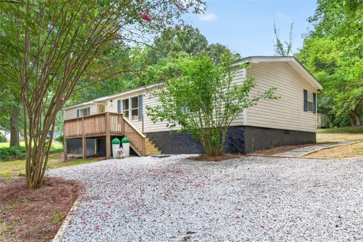 4740 New Horizon Drive, Loganville, Georgia 30052