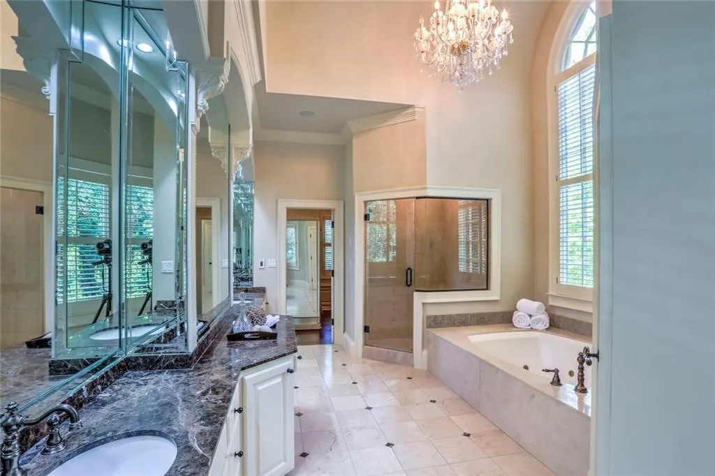 4781 Northside Drive Nw, Atlanta, Georgia 30327, 5 Bedrooms Bedrooms, ,5 BathroomsBathrooms,Residential,Sold,4781 Northside Drive Nw,6002661