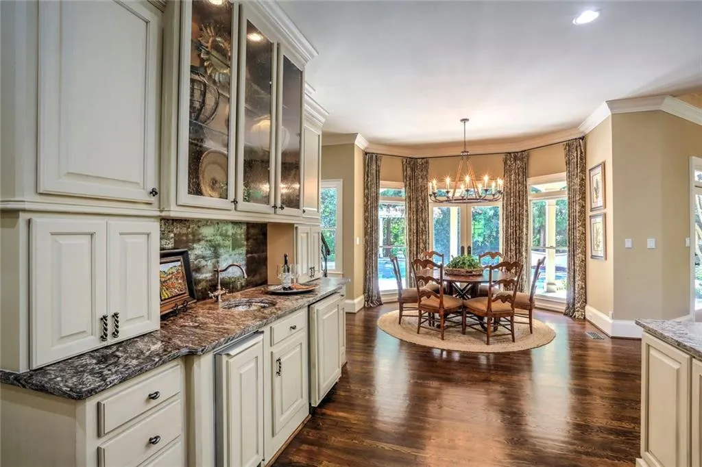 4781 Northside Drive Nw, Atlanta, Georgia 30327, 5 Bedrooms Bedrooms, ,5 BathroomsBathrooms,Residential,Sold,4781 Northside Drive Nw,6002661