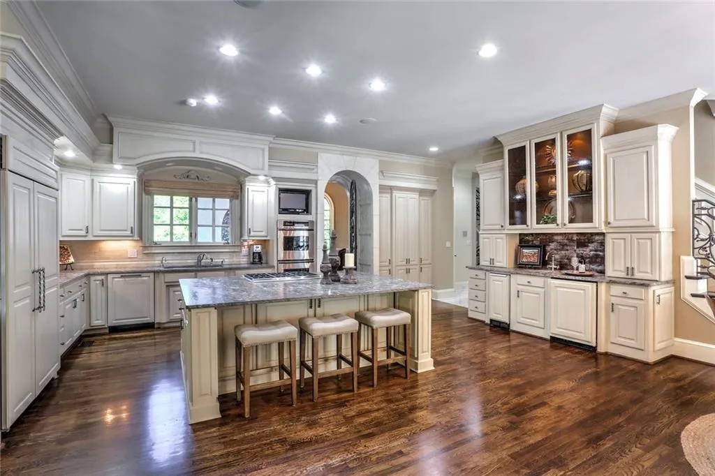 4781 Northside Drive Nw, Atlanta, Georgia 30327, 5 Bedrooms Bedrooms, ,5 BathroomsBathrooms,Residential,Sold,4781 Northside Drive Nw,6002661