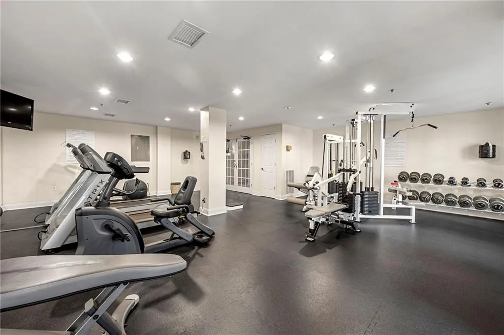 50 Biscayne Drive Nw Unit 2109, Atlanta, Georgia 30309, 2 Bedrooms Bedrooms, ,2 BathroomsBathrooms,Residential,For Sale,50 Biscayne Drive Nw Unit 2109,7644395