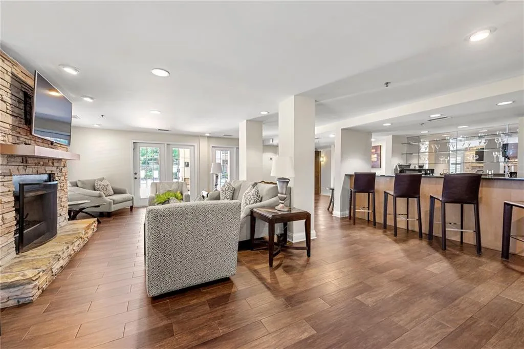 50 Biscayne Drive Nw Unit 2109, Atlanta, Georgia 30309, 2 Bedrooms Bedrooms, ,2 BathroomsBathrooms,Residential,For Sale,50 Biscayne Drive Nw Unit 2109,7644395
