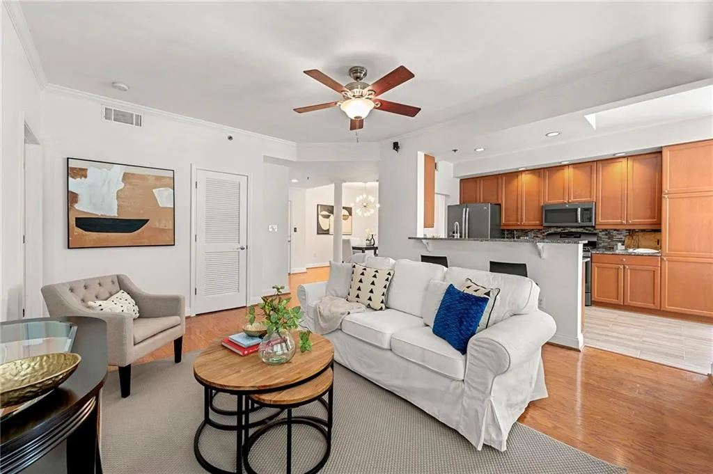 50 Biscayne Drive Nw Unit 2109, Atlanta, Georgia 30309, 2 Bedrooms Bedrooms, ,2 BathroomsBathrooms,Residential,For Sale,50 Biscayne Drive Nw Unit 2109,7644395