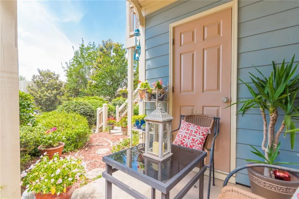 909 Hollyfax Circle, Sandy Springs, Georgia 30328, 2 Bedrooms Bedrooms, ,2 BathroomsBathrooms,Residential,Sold,909 Hollyfax Circle,6561440