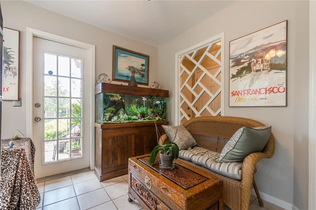 909 Hollyfax Circle, Sandy Springs, Georgia 30328, 2 Bedrooms Bedrooms, ,2 BathroomsBathrooms,Residential,Sold,909 Hollyfax Circle,6561440