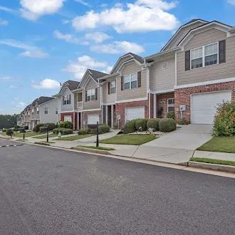2118 Burns View Lane, Lawrenceville, Georgia 30044