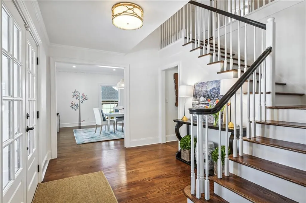 555 Bridgewater Drive, Atlanta, Georgia 30328, 5 Bedrooms Bedrooms, ,3 BathroomsBathrooms,Residential,Sold,555 Bridgewater Drive,7188712 555 Bridgewater Drive, Atlanta, Georgia 30328, 5 Bedrooms Bedrooms, ,3 BathroomsBathrooms,Residential,Sold,555 Bridgewater Drive,7188712