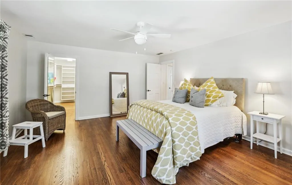 555 Bridgewater Drive, Atlanta, Georgia 30328, 5 Bedrooms Bedrooms, ,3 BathroomsBathrooms,Residential,Sold,555 Bridgewater Drive,7188712 555 Bridgewater Drive, Atlanta, Georgia 30328, 5 Bedrooms Bedrooms, ,3 BathroomsBathrooms,Residential,Sold,555 Bridgewater Drive,7188712