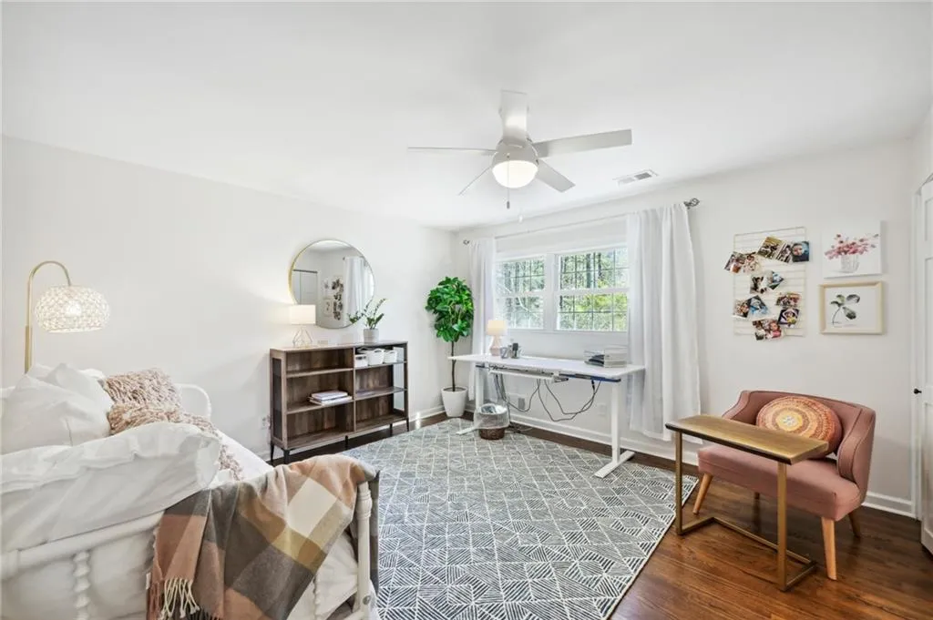 555 Bridgewater Drive, Atlanta, Georgia 30328, 5 Bedrooms Bedrooms, ,3 BathroomsBathrooms,Residential,Sold,555 Bridgewater Drive,7188712 555 Bridgewater Drive, Atlanta, Georgia 30328, 5 Bedrooms Bedrooms, ,3 BathroomsBathrooms,Residential,Sold,555 Bridgewater Drive,7188712