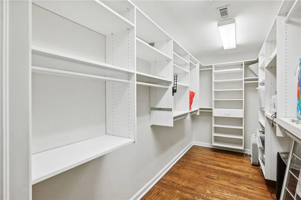 555 Bridgewater Drive, Atlanta, Georgia 30328, 5 Bedrooms Bedrooms, ,3 BathroomsBathrooms,Residential,Sold,555 Bridgewater Drive,7188712 555 Bridgewater Drive, Atlanta, Georgia 30328, 5 Bedrooms Bedrooms, ,3 BathroomsBathrooms,Residential,Sold,555 Bridgewater Drive,7188712