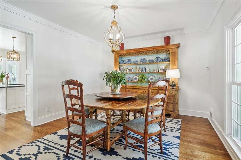 555 Bridgewater Drive, Atlanta, Georgia 30328, 5 Bedrooms Bedrooms, ,3 BathroomsBathrooms,Residential,Sold,555 Bridgewater Drive,7188712 555 Bridgewater Drive, Atlanta, Georgia 30328, 5 Bedrooms Bedrooms, ,3 BathroomsBathrooms,Residential,Sold,555 Bridgewater Drive,7188712