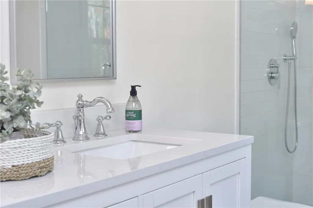 555 Bridgewater Drive, Atlanta, Georgia 30328, 5 Bedrooms Bedrooms, ,3 BathroomsBathrooms,Residential,Sold,555 Bridgewater Drive,7188712 555 Bridgewater Drive, Atlanta, Georgia 30328, 5 Bedrooms Bedrooms, ,3 BathroomsBathrooms,Residential,Sold,555 Bridgewater Drive,7188712