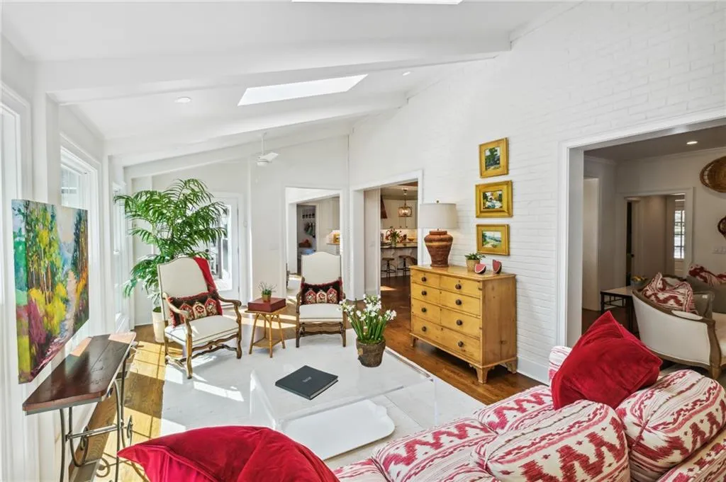 555 Bridgewater Drive, Atlanta, Georgia 30328, 5 Bedrooms Bedrooms, ,3 BathroomsBathrooms,Residential,Sold,555 Bridgewater Drive,7188712 555 Bridgewater Drive, Atlanta, Georgia 30328, 5 Bedrooms Bedrooms, ,3 BathroomsBathrooms,Residential,Sold,555 Bridgewater Drive,7188712