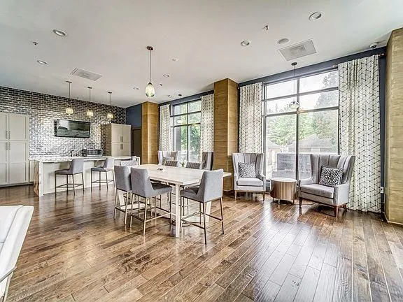 795 Hammond Drive Unit 1005, Atlanta, Georgia 30328, 1 Bedroom Bedrooms, ,1 BathroomBathrooms,Residential,Sold,795 Hammond Drive Unit 1005,6764734