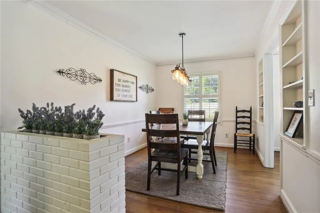 174 Johnson Ferry Road Nw, Atlanta, Georgia 30328, 3 Bedrooms Bedrooms, ,2 BathroomsBathrooms,Residential,Sold,174 Johnson Ferry Road Nw,7066072