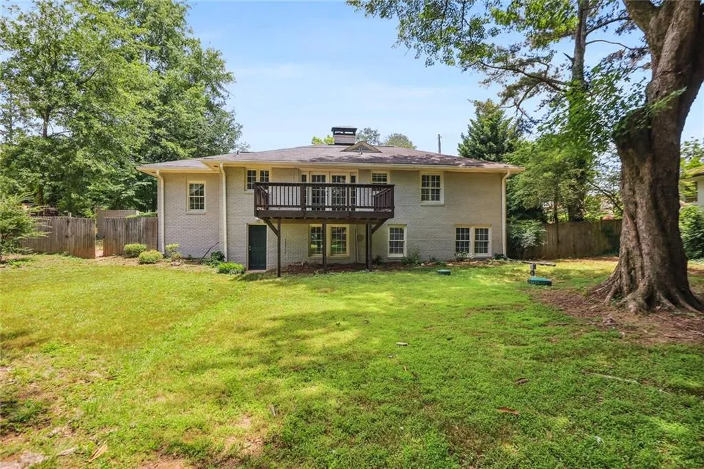174 Johnson Ferry Road Nw, Atlanta, Georgia 30328, 3 Bedrooms Bedrooms, ,2 BathroomsBathrooms,Residential,Sold,174 Johnson Ferry Road Nw,7066072