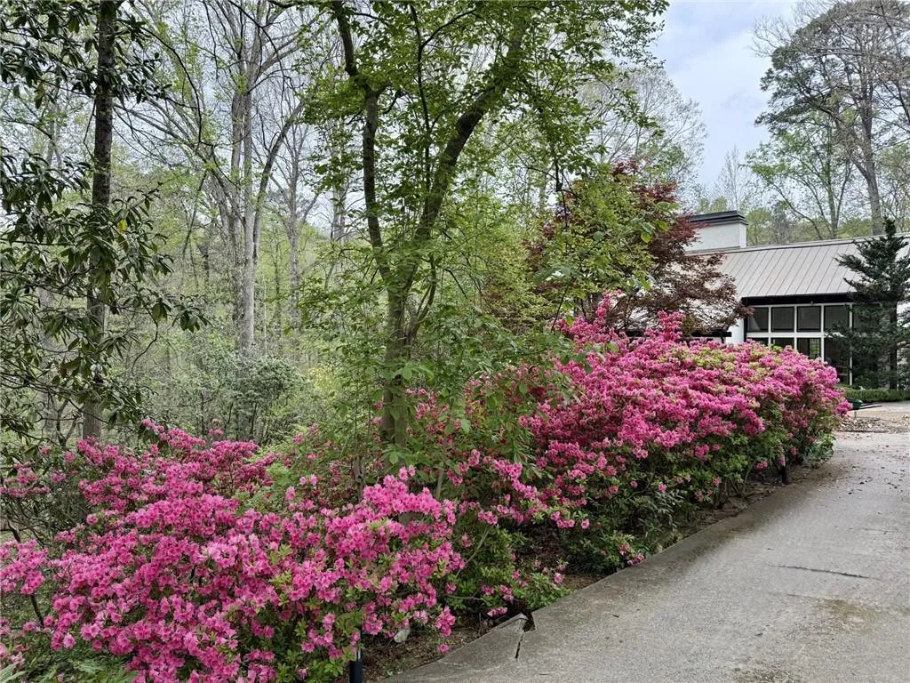 1165 Regency Road Nw, Atlanta, Georgia 30327, 4 Bedrooms Bedrooms, 0 ,4 BathroomsBathrooms,Residential,For Sale,1165 Regency Road Nw,7746626