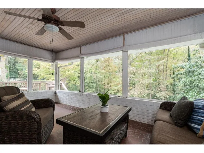 6150 River Shore Parkway, Atlanta, Georgia 30328, 4 Bedrooms Bedrooms, ,3 BathroomsBathrooms,Residential,Sold,6150 River Shore Parkway,6646508