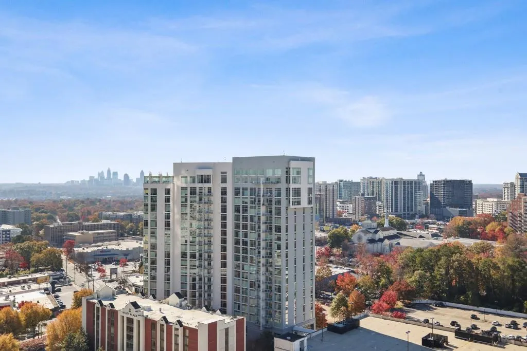 3325 Piedmont Road Ne Unit 2104, Atlanta, Georgia 30305, 2 Bedrooms Bedrooms, ,2 BathroomsBathrooms,Residential,For Sale,3325 Piedmont Road Ne Unit 2104,7592682
