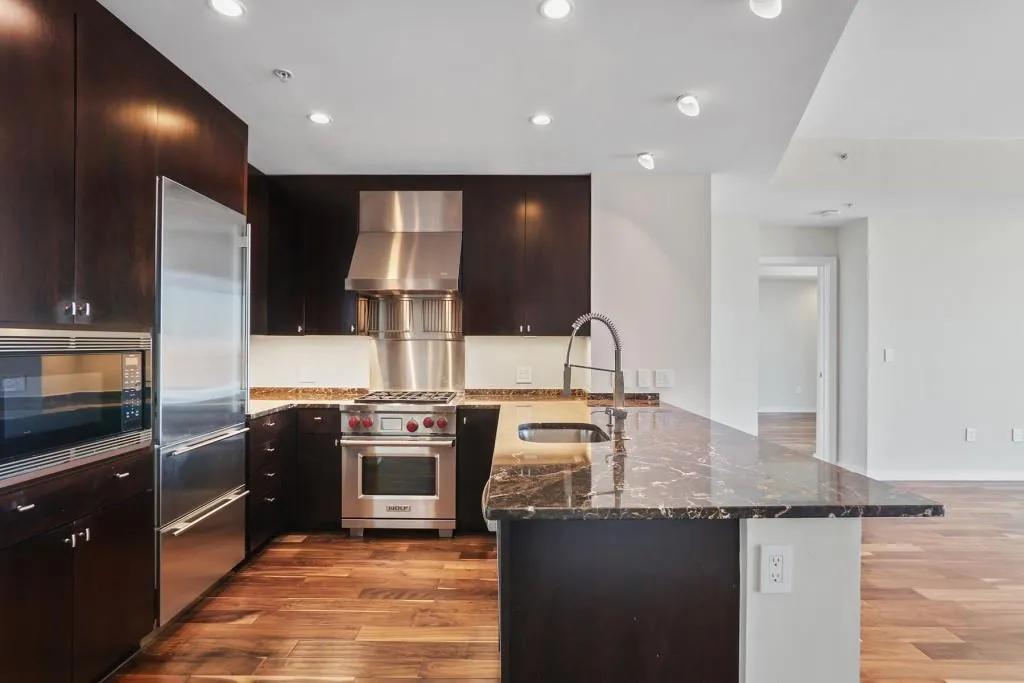3325 Piedmont Road Ne Unit 2104, Atlanta, Georgia 30305, 2 Bedrooms Bedrooms, ,2 BathroomsBathrooms,Residential,For Sale,3325 Piedmont Road Ne Unit 2104,7592682