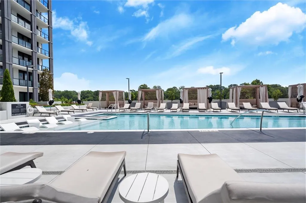 2425 Peachtree Road Ne Unit 502, Atlanta, Georgia 30305, 2 Bedrooms Bedrooms, 0 ,3 BathroomsBathrooms,Residential,For Sale,2425 Peachtree Road Ne Unit 502,7761501