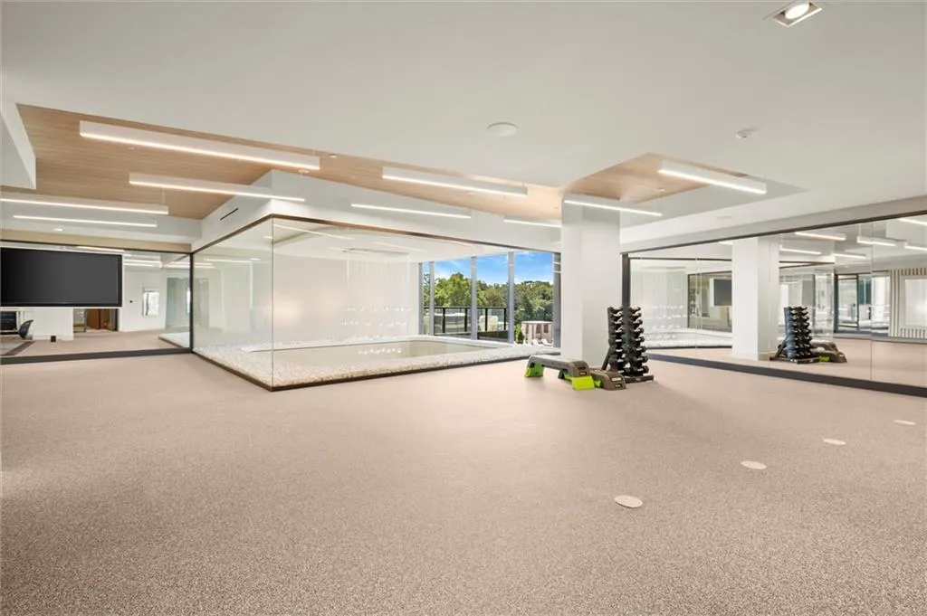 2425 Peachtree Road Ne Unit 502, Atlanta, Georgia 30305, 2 Bedrooms Bedrooms, 0 ,3 BathroomsBathrooms,Residential,For Sale,2425 Peachtree Road Ne Unit 502,7761501