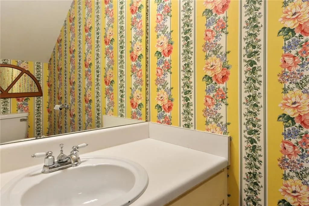 5550 Kingsport Drive, Sandy Springs, Georgia 30342, 2 Bedrooms Bedrooms, ,1 BathroomBathrooms,Residential,Sold,5550 Kingsport Drive,6859683