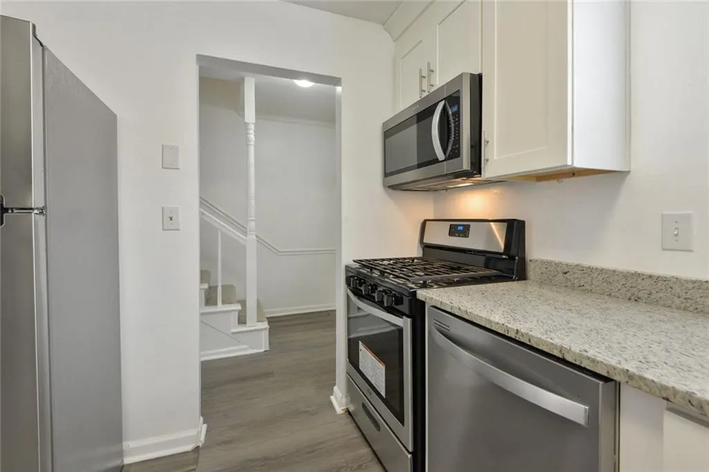 5550 Kingsport Drive, Sandy Springs, Georgia 30342, 2 Bedrooms Bedrooms, ,1 BathroomBathrooms,Residential,Sold,5550 Kingsport Drive,6859683