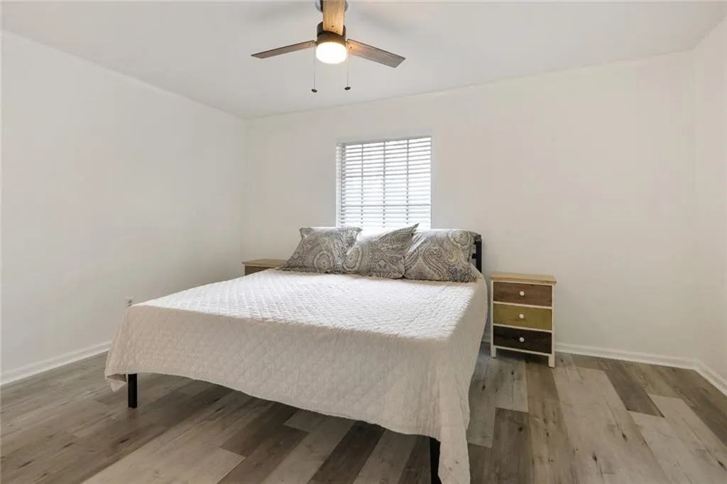 5550 Kingsport Drive, Sandy Springs, Georgia 30342, 2 Bedrooms Bedrooms, ,1 BathroomBathrooms,Residential,Sold,5550 Kingsport Drive,6859683