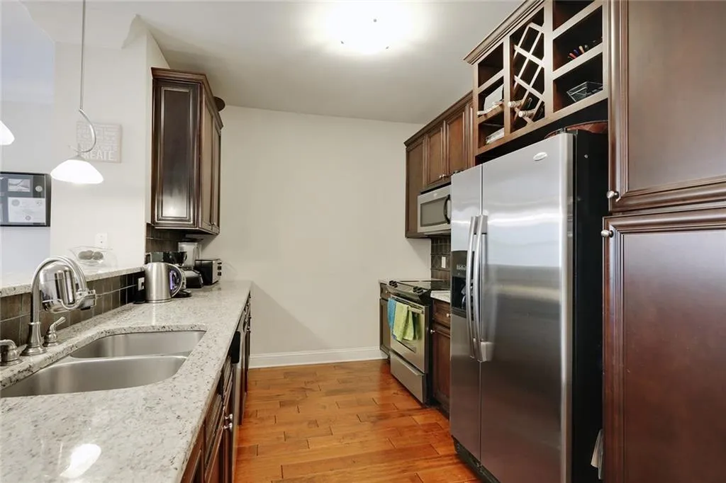 901 Abernathy Road Unit 4300, Atlanta, Georgia 30328, 3 Bedrooms Bedrooms, ,2 BathroomsBathrooms,Residential,Sold,901 Abernathy Road Unit 4300,5858061