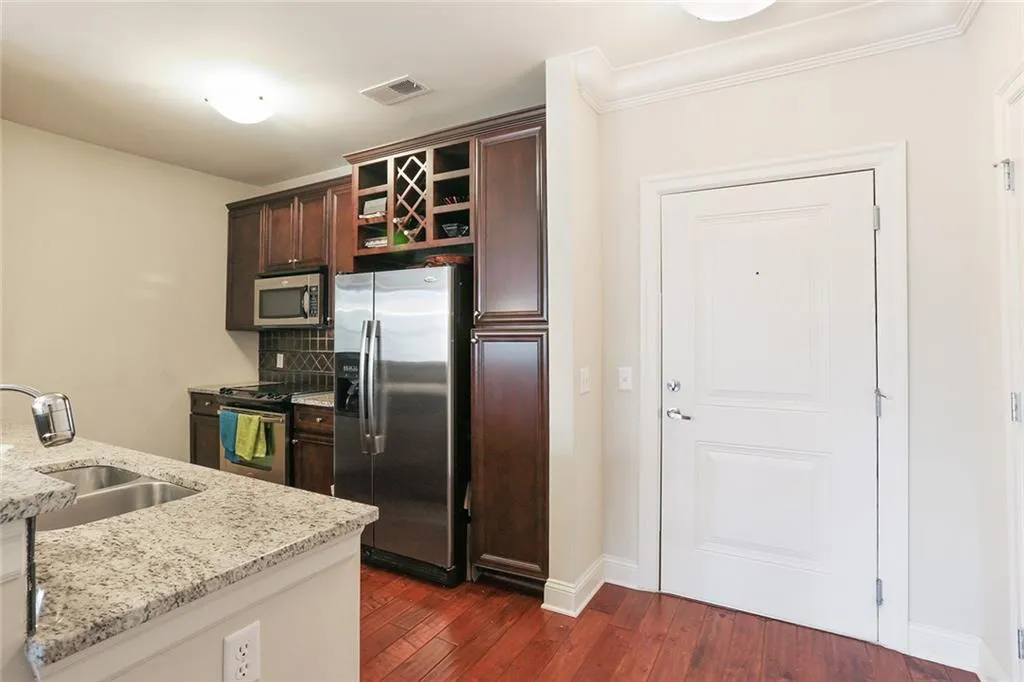 901 Abernathy Road Unit 4300, Atlanta, Georgia 30328, 3 Bedrooms Bedrooms, ,2 BathroomsBathrooms,Residential,Sold,901 Abernathy Road Unit 4300,5858061
