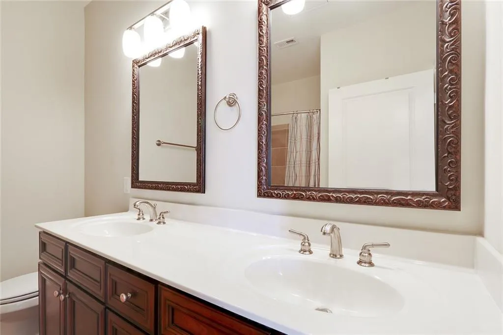 901 Abernathy Road Unit 4300, Atlanta, Georgia 30328, 3 Bedrooms Bedrooms, ,2 BathroomsBathrooms,Residential,Sold,901 Abernathy Road Unit 4300,5858061
