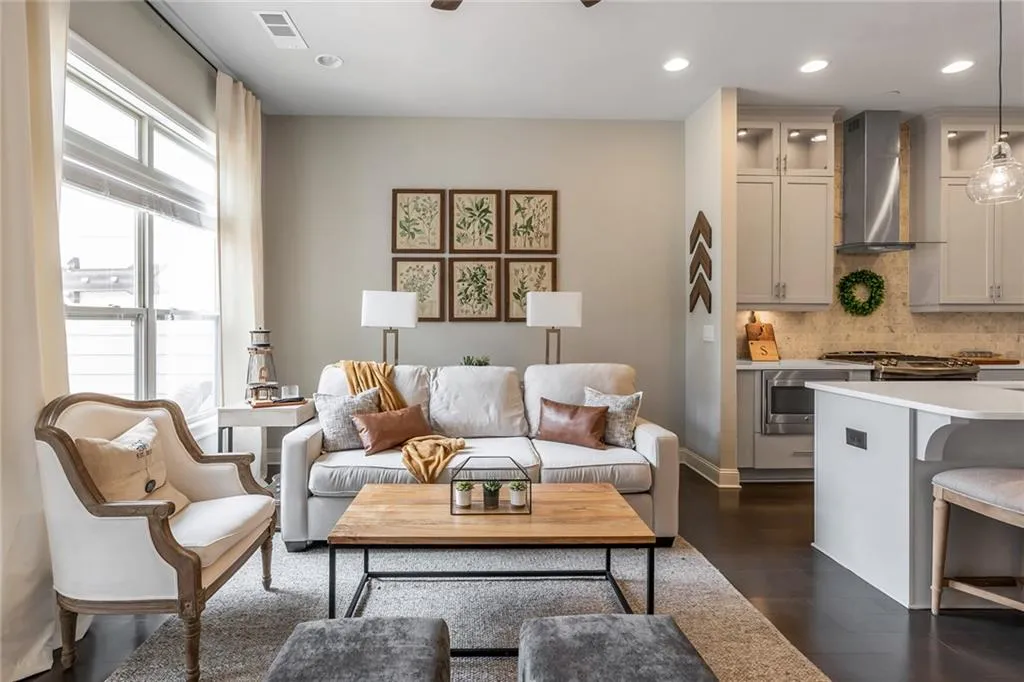 4149 Township Parkway, Atlanta, Georgia 30342, 3 Bedrooms Bedrooms, ,3 BathroomsBathrooms,Residential,Sold,4149 Township Parkway,6753268