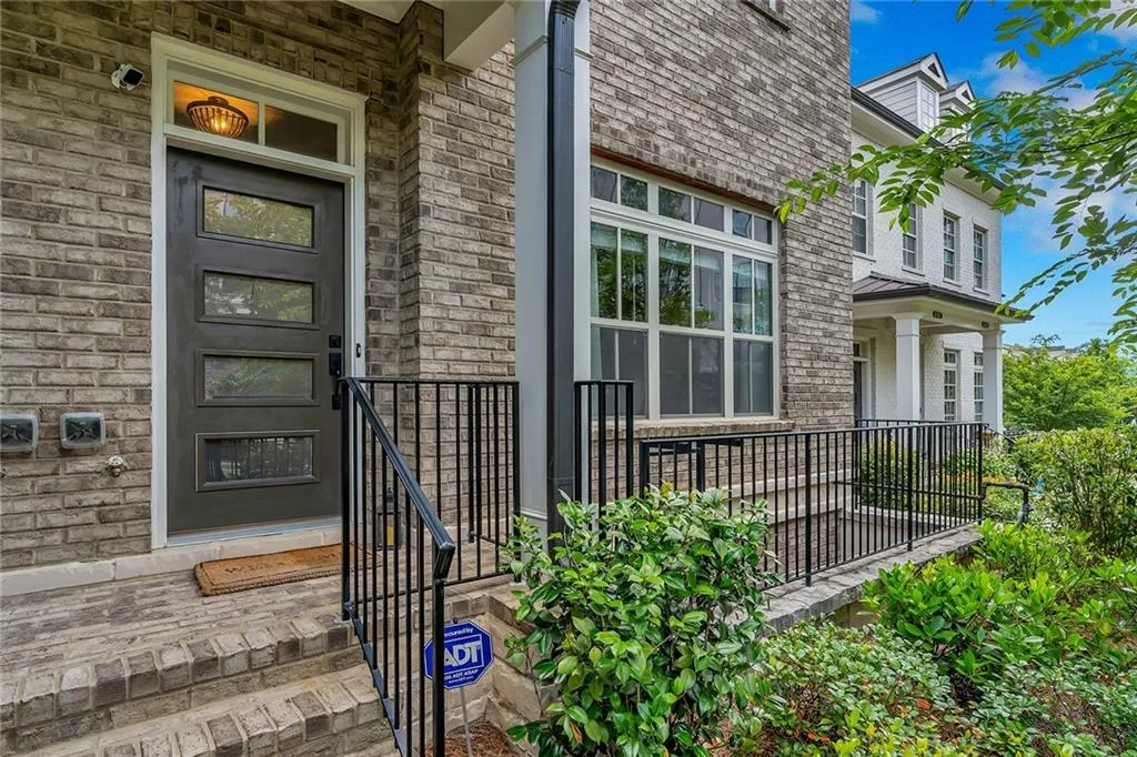 4149 Township Parkway, Atlanta, Georgia 30342, 3 Bedrooms Bedrooms, ,3 BathroomsBathrooms,Residential,Sold,4149 Township Parkway,6753268