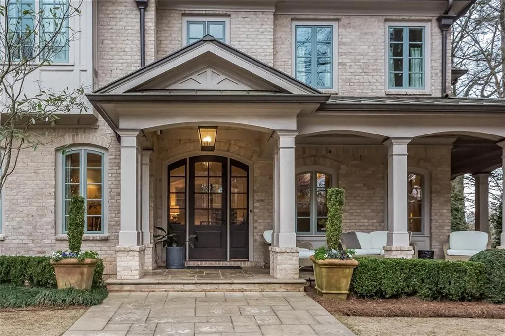 210 Lake Forrest Lane Ne, Atlanta, Georgia 30342, 6 Bedrooms Bedrooms, ,5 BathroomsBathrooms,Residential,Sold,210 Lake Forrest Lane Ne,5655867