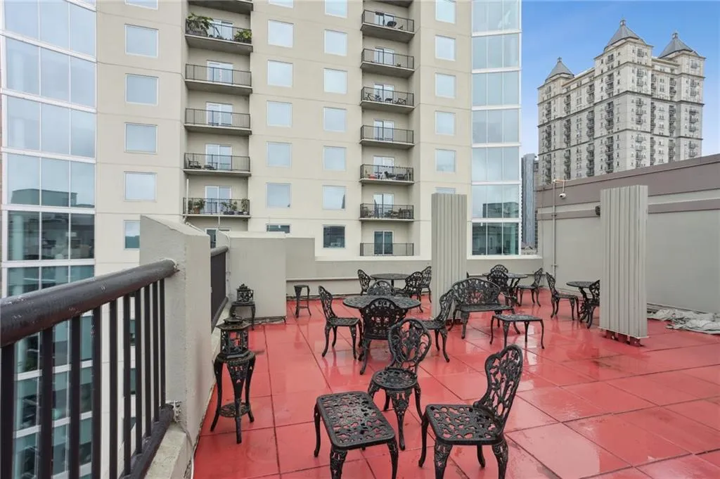 275 13th Street Ne Unit 312, Atlanta, Georgia 30309, 2 Bedrooms Bedrooms, ,2 BathroomsBathrooms,Residential,For Sale,275 13th Street Ne Unit 312,7628081