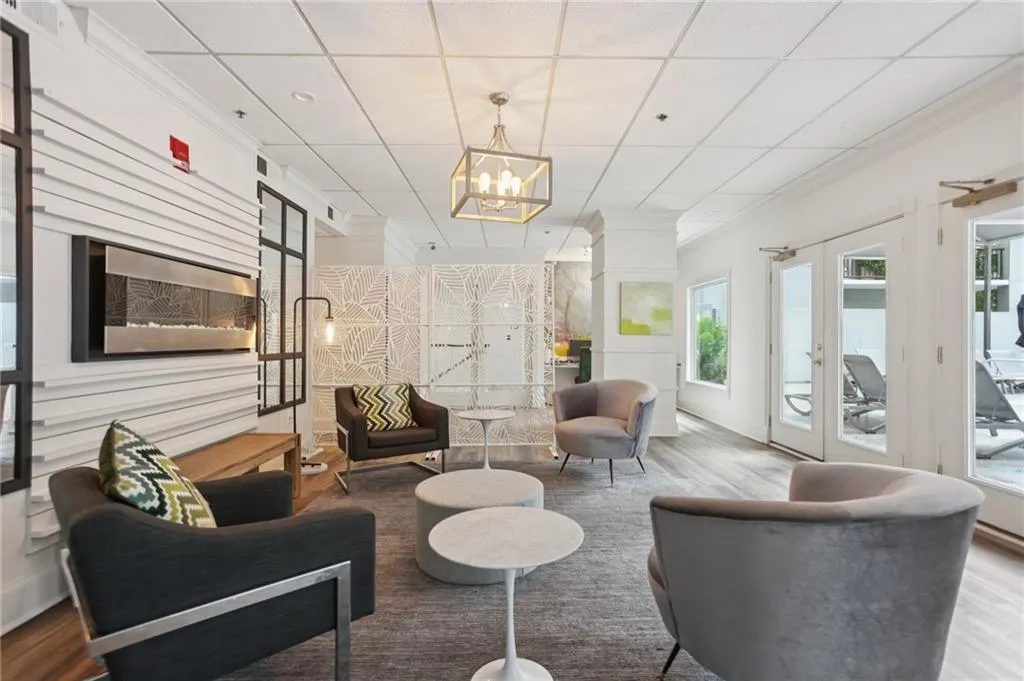 275 13th Street Ne Unit 312, Atlanta, Georgia 30309, 2 Bedrooms Bedrooms, ,2 BathroomsBathrooms,Residential,For Sale,275 13th Street Ne Unit 312,7628081