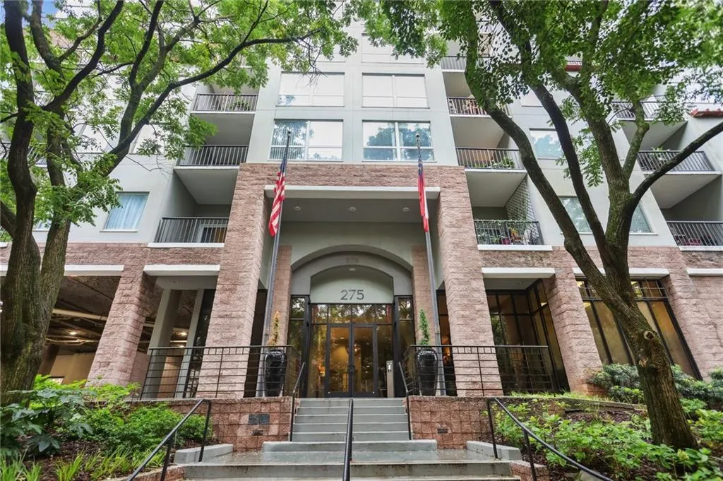 275 13th Street Ne Unit 312, Atlanta, Georgia 30309, 2 Bedrooms Bedrooms, ,2 BathroomsBathrooms,Residential,For Sale,275 13th Street Ne Unit 312,7628081