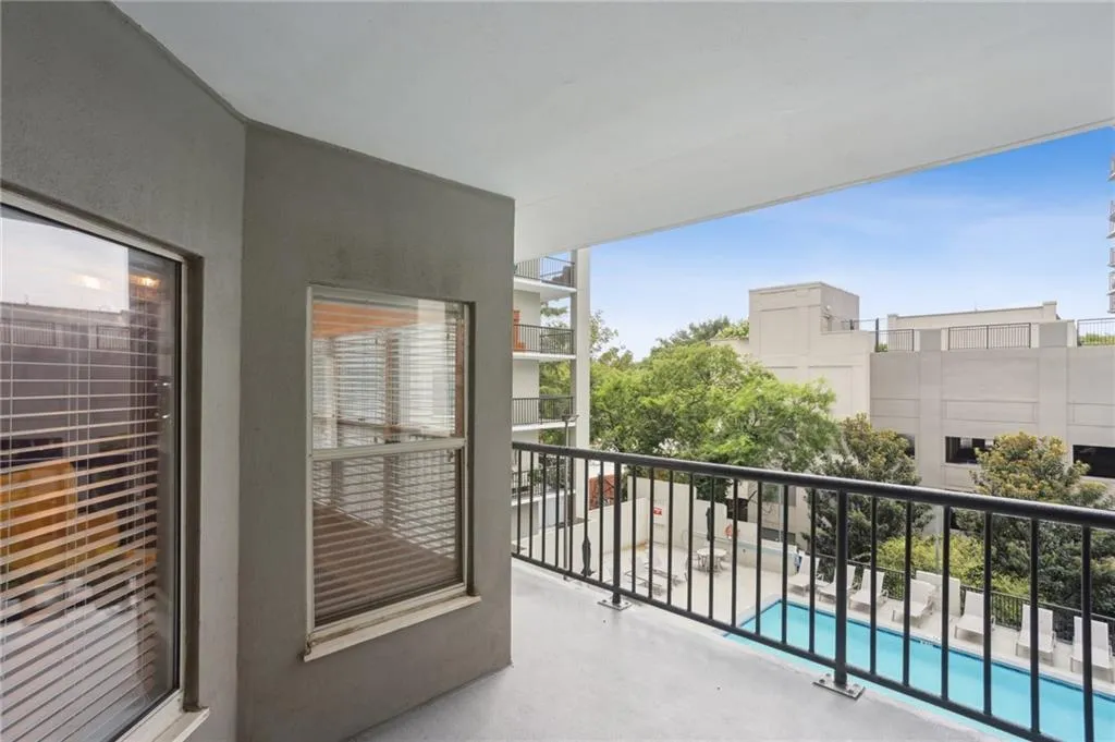 275 13th Street Ne Unit 312, Atlanta, Georgia 30309, 2 Bedrooms Bedrooms, ,2 BathroomsBathrooms,Residential,For Sale,275 13th Street Ne Unit 312,7628081