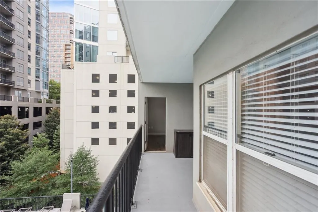 275 13th Street Ne Unit 312, Atlanta, Georgia 30309, 2 Bedrooms Bedrooms, ,2 BathroomsBathrooms,Residential,For Sale,275 13th Street Ne Unit 312,7628081