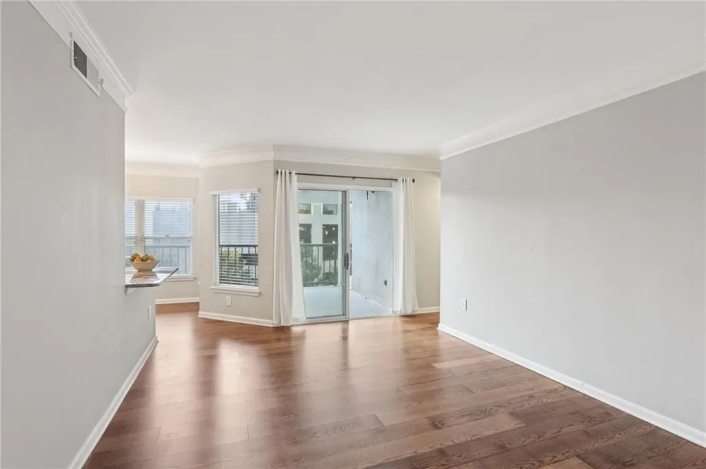 275 13th Street Ne Unit 312, Atlanta, Georgia 30309, 2 Bedrooms Bedrooms, ,2 BathroomsBathrooms,Residential,For Sale,275 13th Street Ne Unit 312,7628081