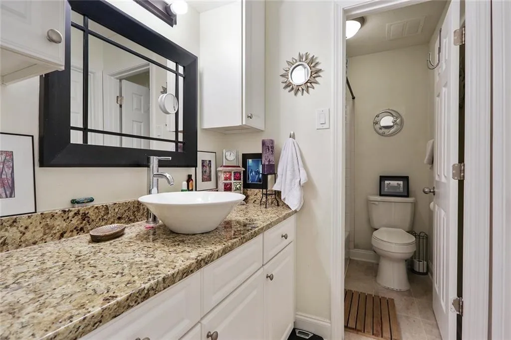 6980 Roswell Road Unit J8, Atlanta, Georgia 30328, 2 Bedrooms Bedrooms, ,1 BathroomBathrooms,Residential,Sold,6980 Roswell Road Unit J8,5772444