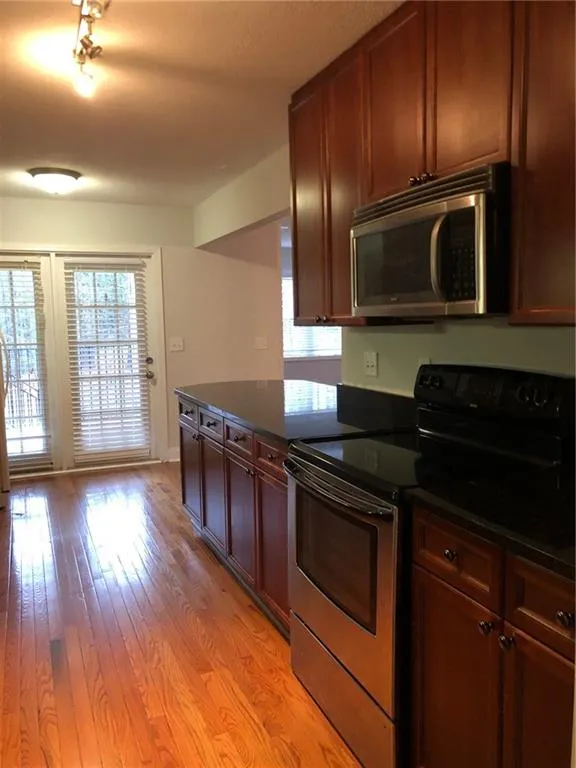 750 Dalrymple Road Unit F2, Atlanta, Georgia 30328, 4 Bedrooms Bedrooms, ,2 BathroomsBathrooms,Residential,Sold,750 Dalrymple Road Unit F2,6684449