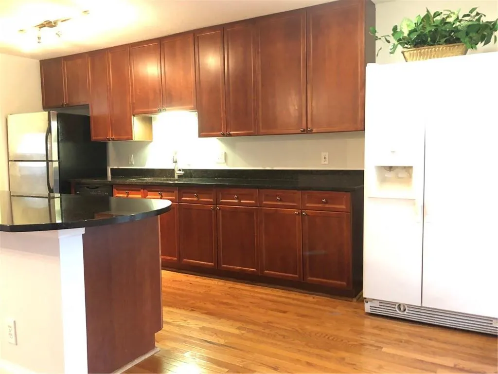 750 Dalrymple Road Unit F2, Atlanta, Georgia 30328, 4 Bedrooms Bedrooms, ,2 BathroomsBathrooms,Residential,Sold,750 Dalrymple Road Unit F2,6684449