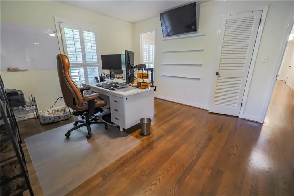 5735 Riverwood Drive, Atlanta, Georgia 30328, 4 Bedrooms Bedrooms, ,3 BathroomsBathrooms,Residential,For Sale,5735 Riverwood Drive,7656382