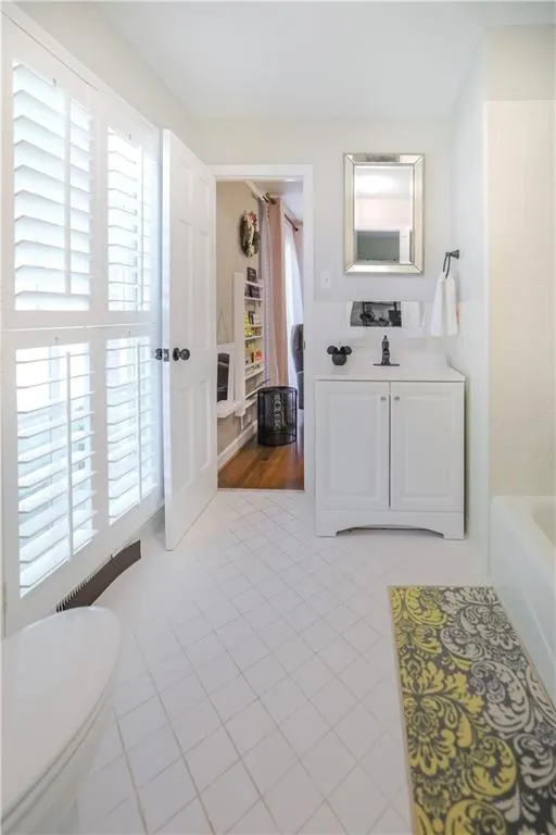 5735 Riverwood Drive, Atlanta, Georgia 30328, 4 Bedrooms Bedrooms, ,3 BathroomsBathrooms,Residential,For Sale,5735 Riverwood Drive,7656382