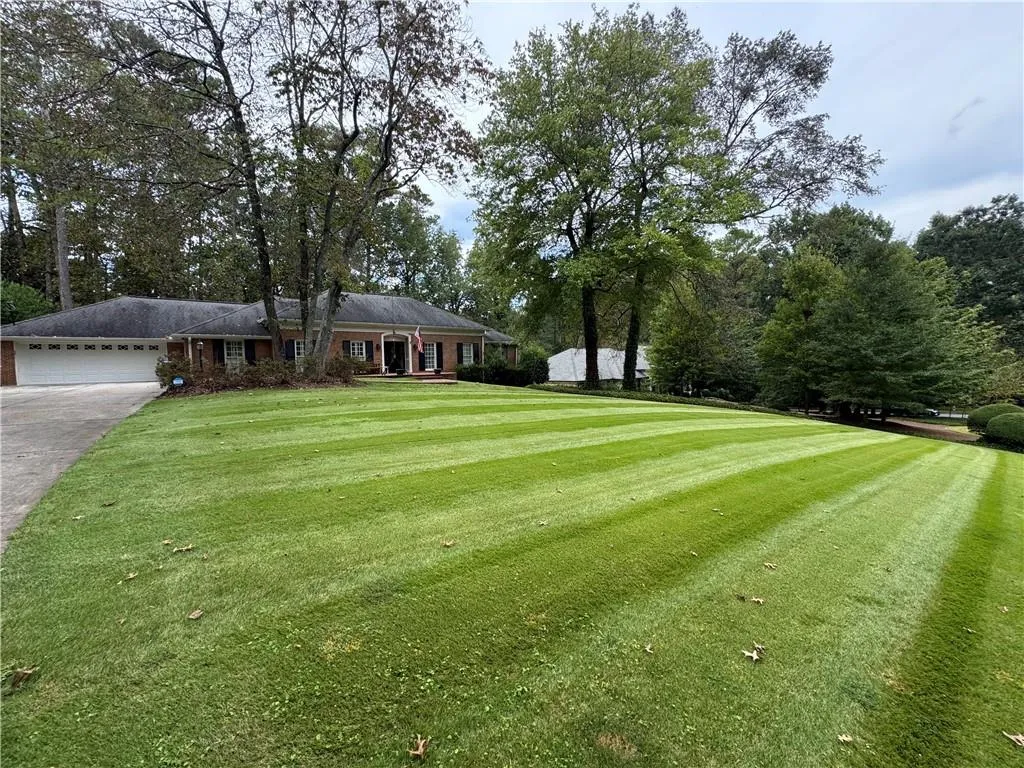 5735 Riverwood Drive, Atlanta, Georgia 30328, 4 Bedrooms Bedrooms, ,3 BathroomsBathrooms,Residential,For Sale,5735 Riverwood Drive,7656382